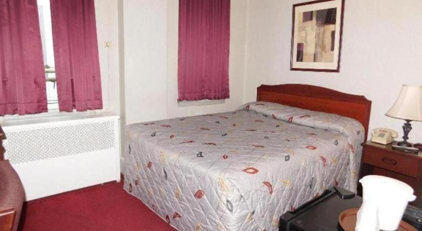 Harrington 3* Washington